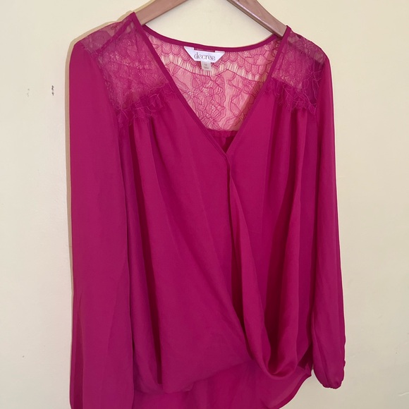 Decree Women's Pink Lace Top - Picture 1 of 8